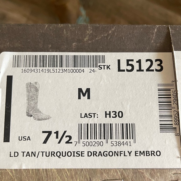 Ladies Circle G Western Boots. NWOT. In original box, and never worn - Picture 10 of 10